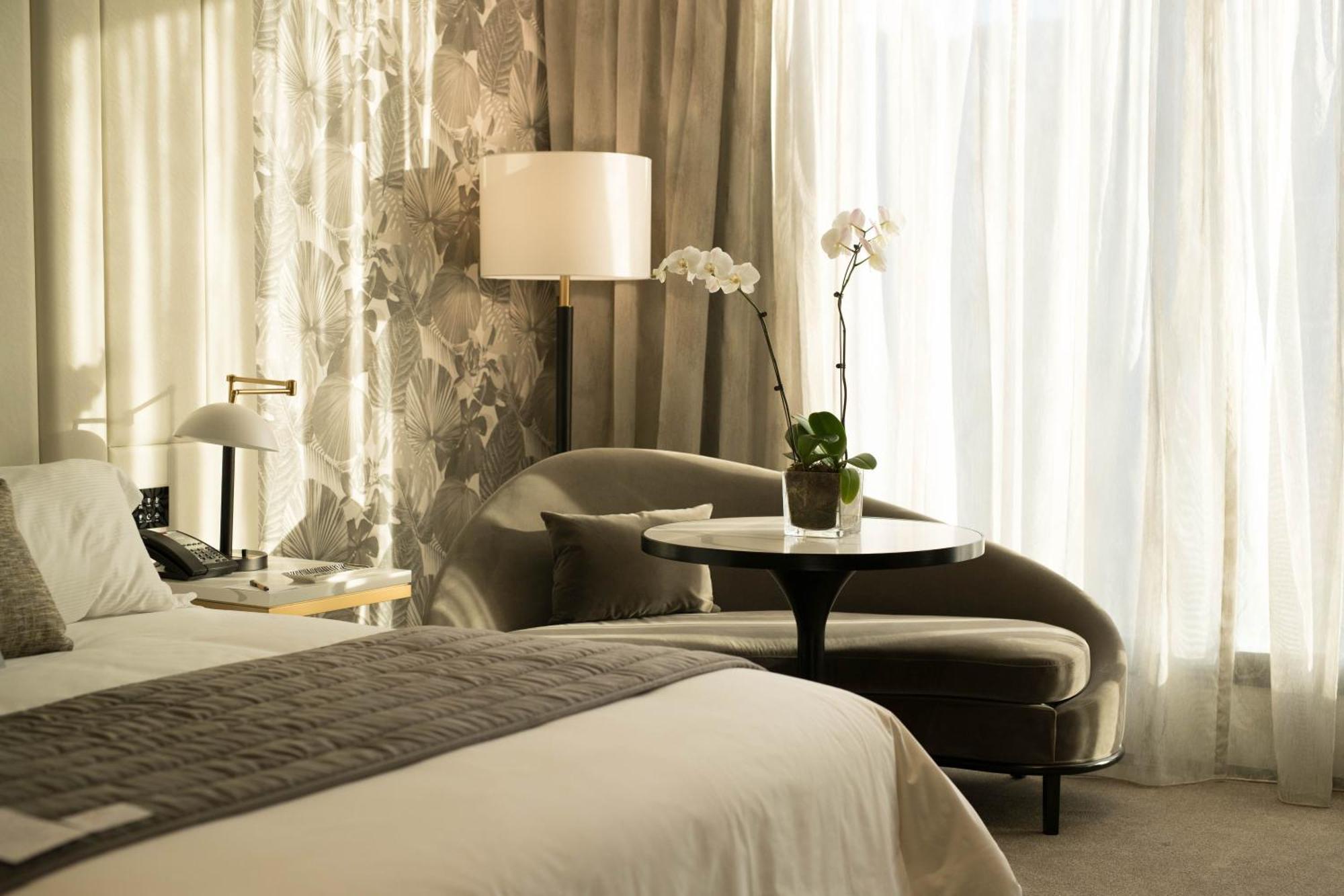 เอ็มโพเรียม เซาท์แบงก์ Hotel บริสเบน ภายนอก รูปภาพ A room at the Mandarin Oriental, Munich