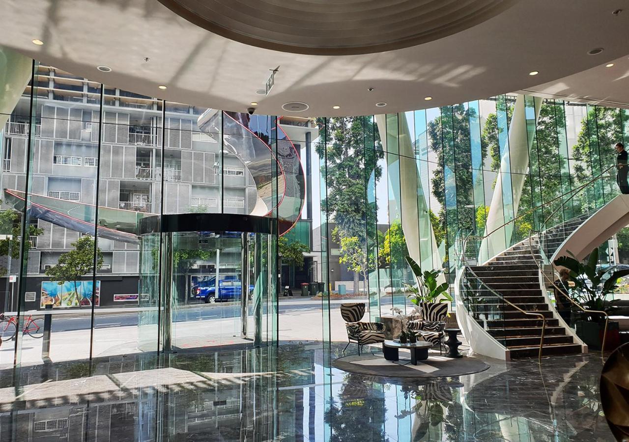 เอ็มโพเรียม เซาท์แบงก์ Hotel บริสเบน ภายนอก รูปภาพ The lobby of the hotel